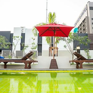 Sunshine Hip Hotel